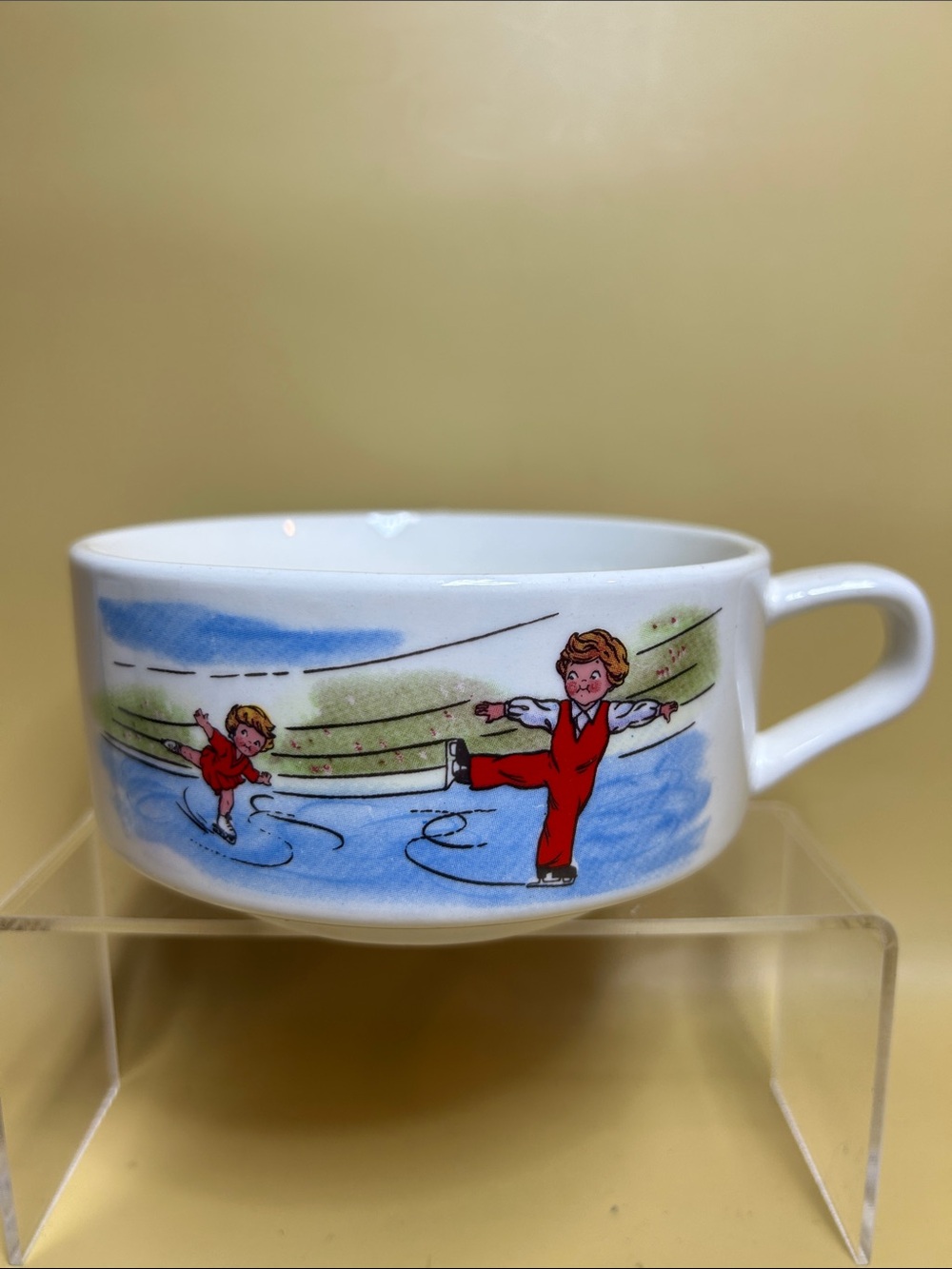 Campbell Kids Soup Bowls -- Winter Themed -- Figure Skating